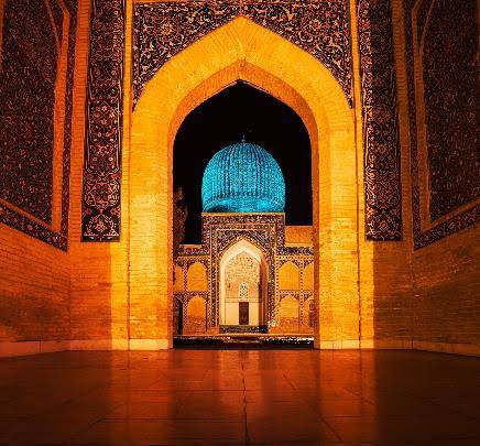 اتفاقية تعاون بين قسم الخدمات السياحية لدى «في إف إس غلوبال» والمركز الوطني للعلاقات العامة في أوزبكستان