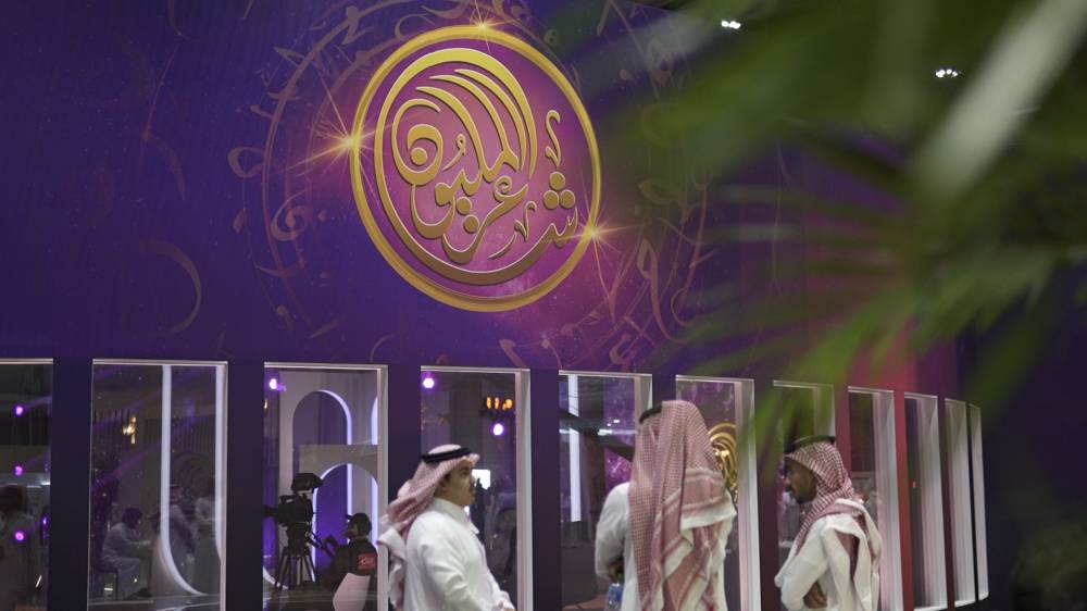 لجنة تحكيم شاعر المليون تنتهي من مقابلة المترشحين للموسم الـ 11 بأبوظبي