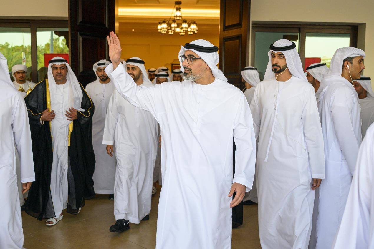 ولي عهد أبوظبي يحضر أفراح الكعبي والكتبي
