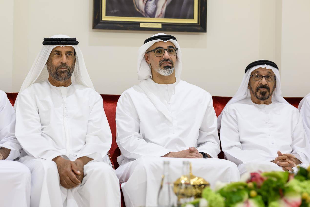 ولي عهد أبوظبي يحضر أفراح الكعبي والكتبي