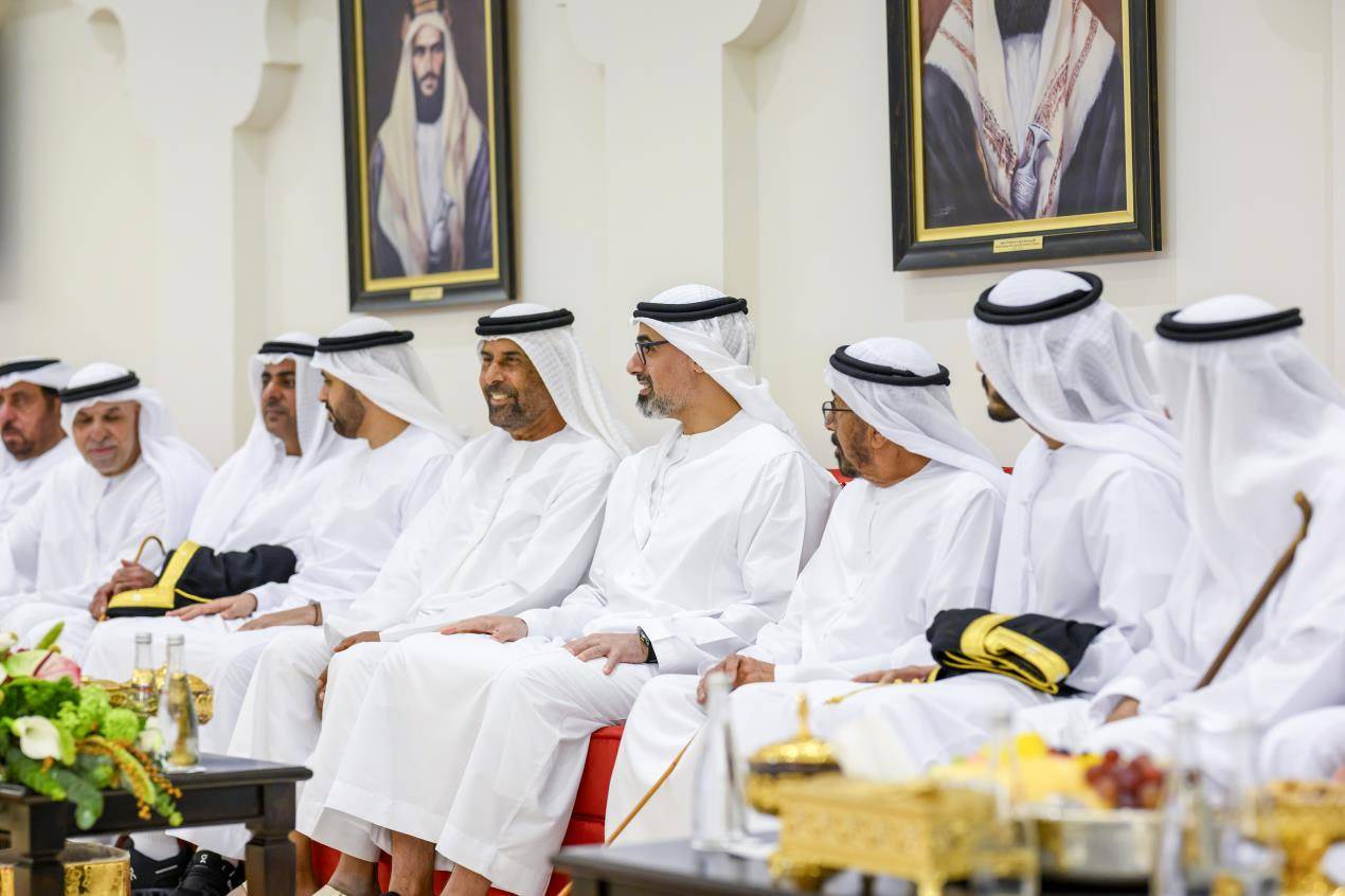 ولي عهد أبوظبي يحضر أفراح الكعبي والكتبي