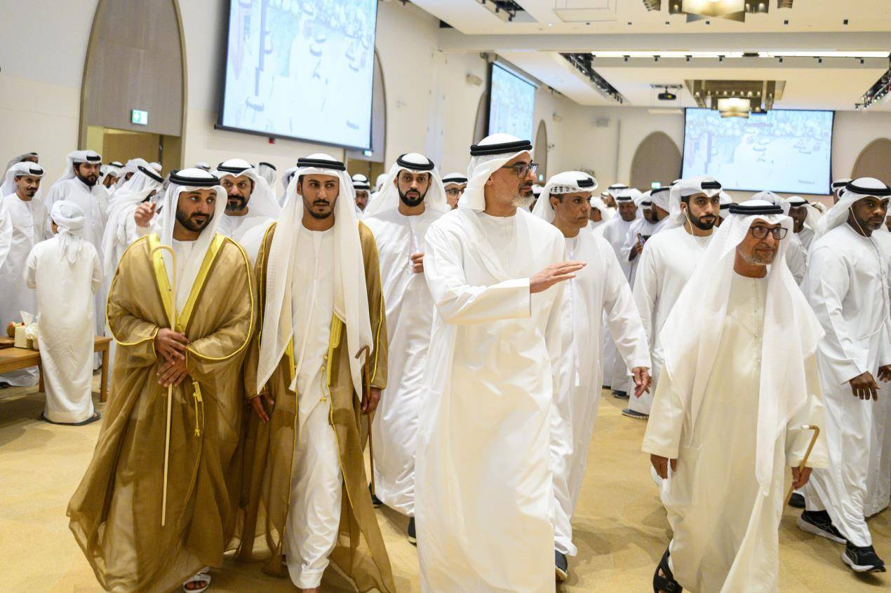 ولي عهد أبوظبي يحضر حفل استقبال بمناسبة زفاف كل من علي المزروعي وخليفة القمزي
