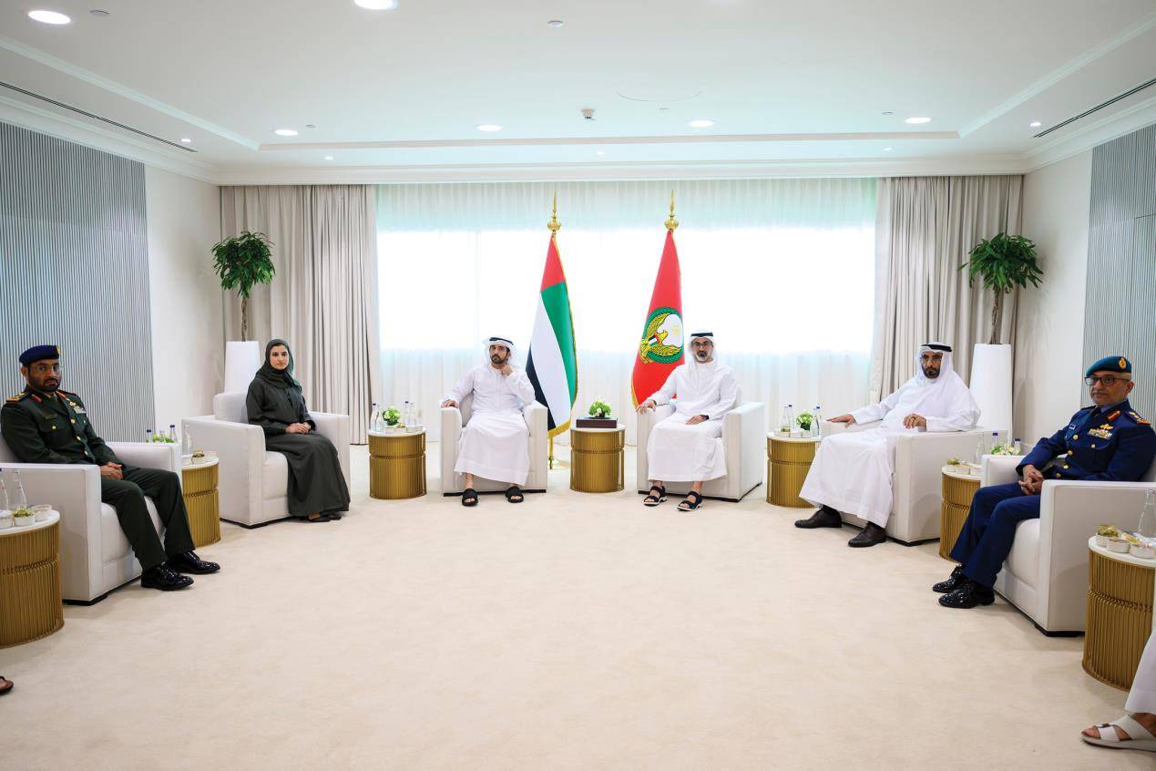 خالد بن محمد بن زايد وحمدان بن محمد بن راشد يطلقان المرحلة التنفيذية لمشروع «سرب» لتعزيز منظومة تصنيع الأقمار الاصطناعية وتشغيلها