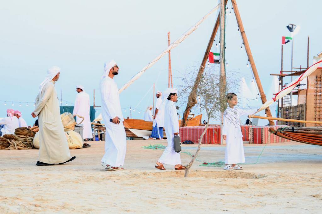 مهرجان السلع البحري.. ألعاب شعبية ومسابقات شاطئية ويولة تعزز مشاركة الشباب