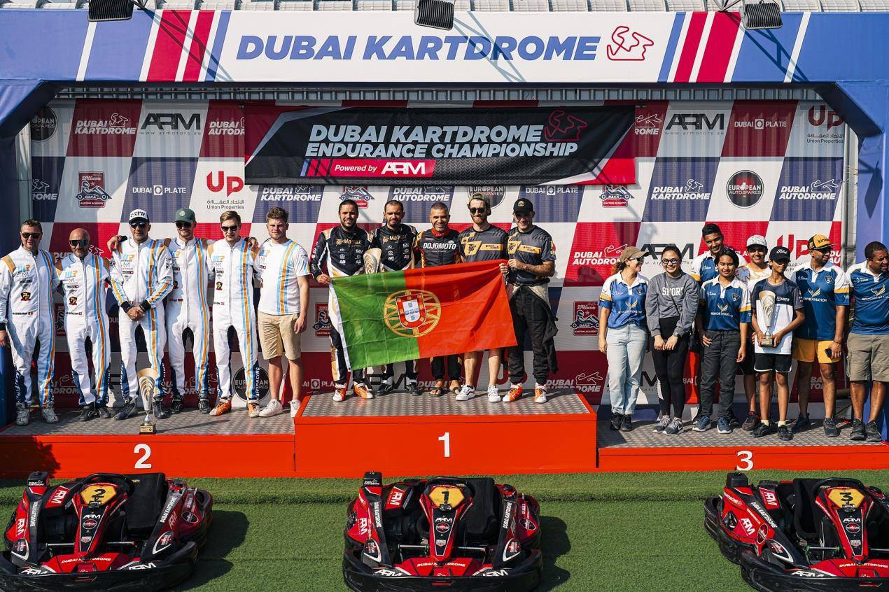 فريق MATRAX DOJOMOTO RACING” يحقق الفوز في سباق دبي كارتدروم 24 ساعة