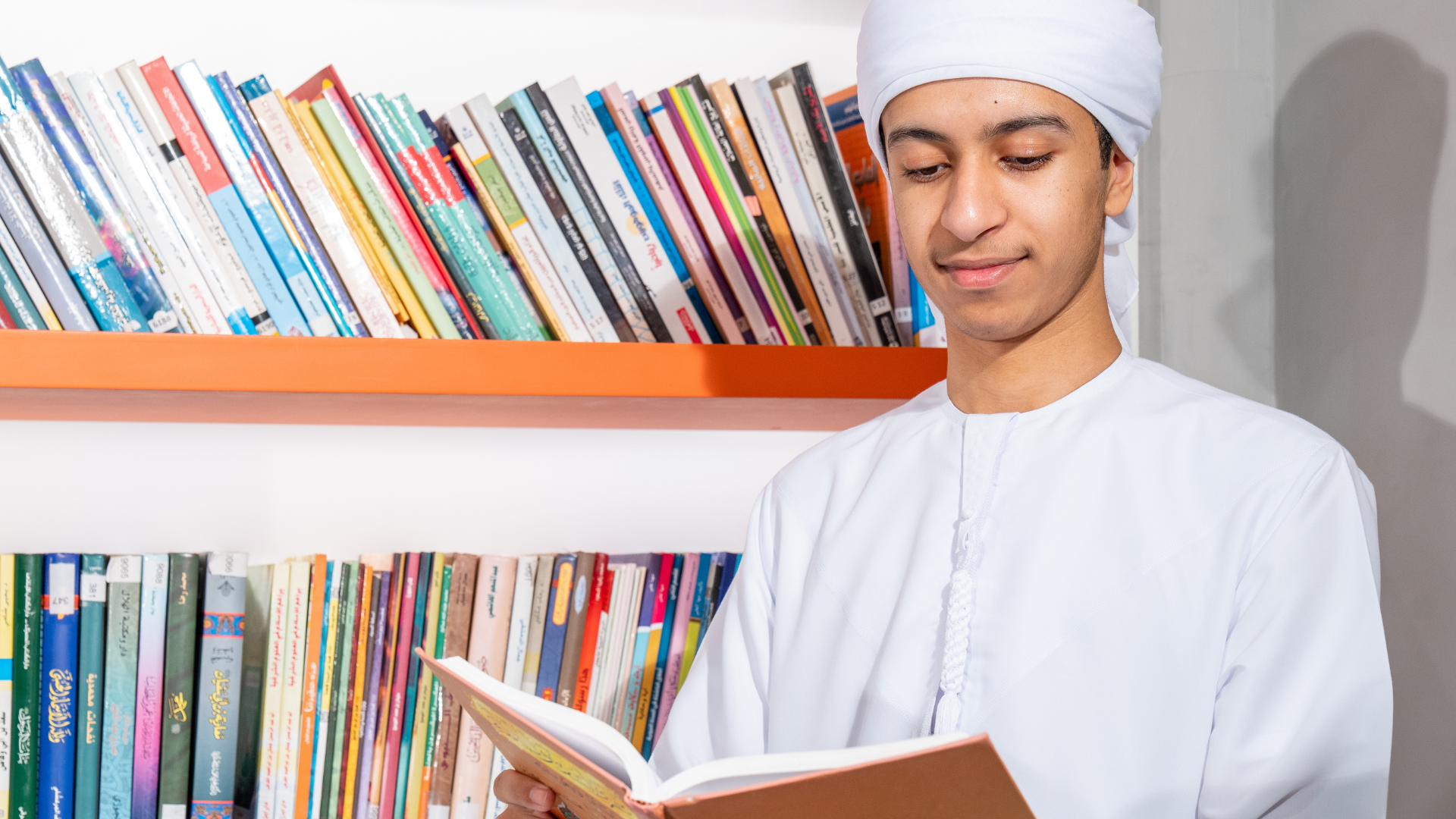 ناشئة الشارقة تُطلق موسم ربع قرن للآداب والفنون
