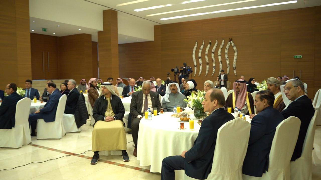 بمناسبة اليوم العالمي للغة العربية؛ أقامت سفارة المملكة لدى الأردن اليوم، ندوة بعنوان اللغة العربية.. لغة الشعر والفنون، 