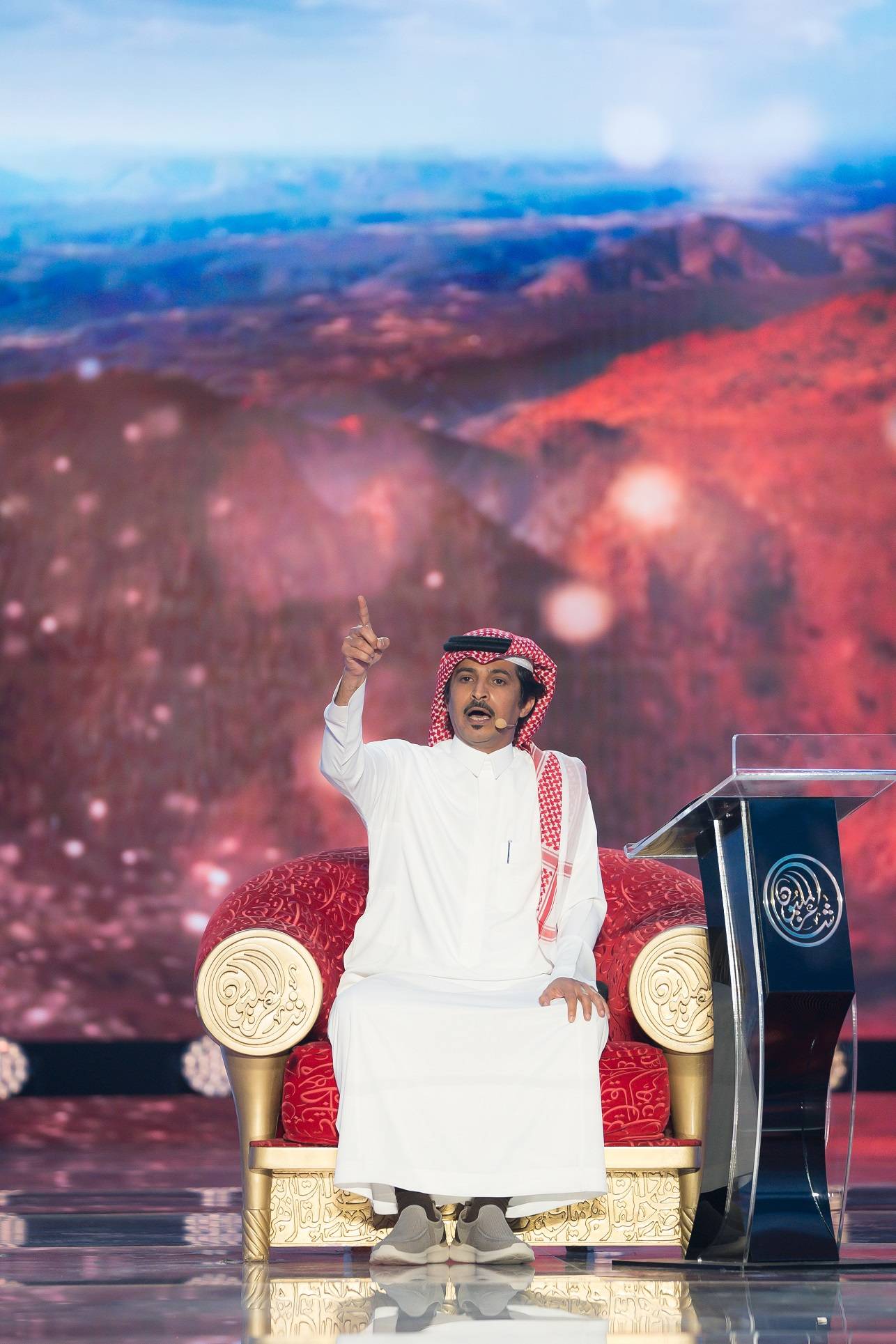 رحلة الفوز بـ «البيرق» تتواصل في آخر أمسيات 2023 ... تأهل الشقراني والسلمي في سادس حلقات «شاعر المليون»