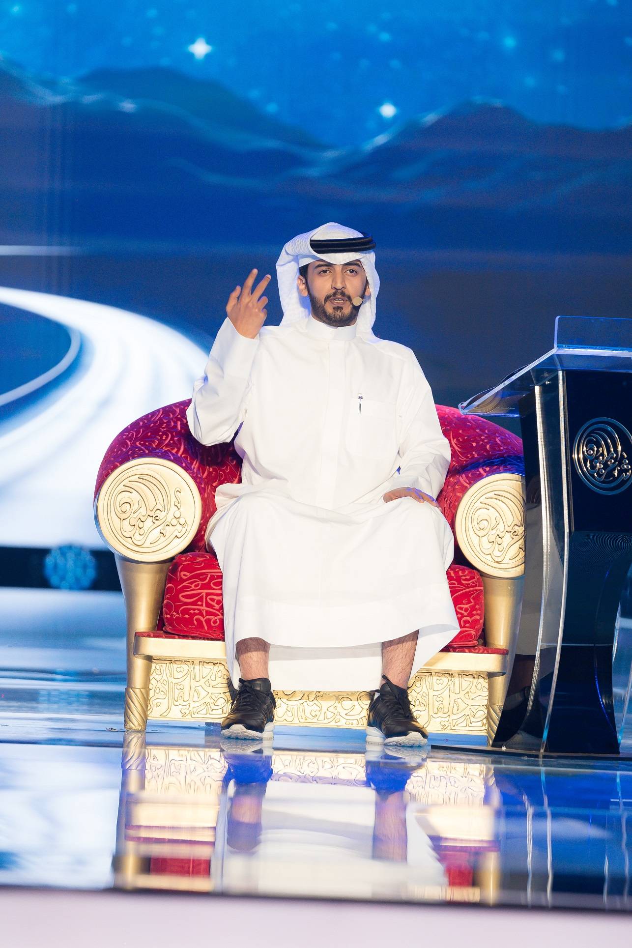 رحلة الفوز بـ «البيرق» تتواصل في آخر أمسيات 2023 ... تأهل الشقراني والسلمي في سادس حلقات «شاعر المليون»