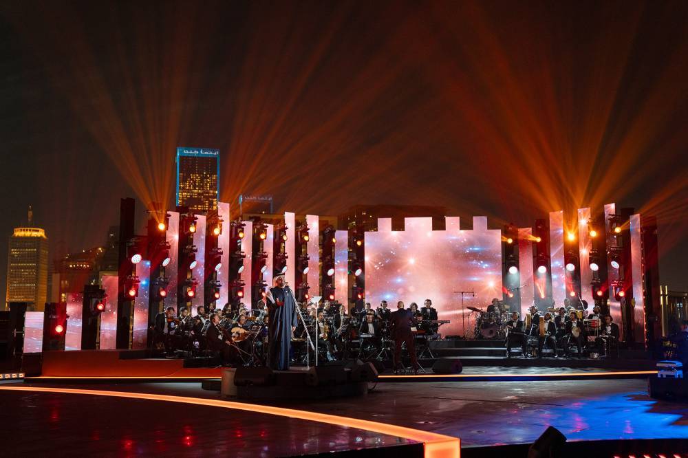 أمسية غنائية متفردة لـحسين الجسمي استقبل بها العام الجديد 2024  