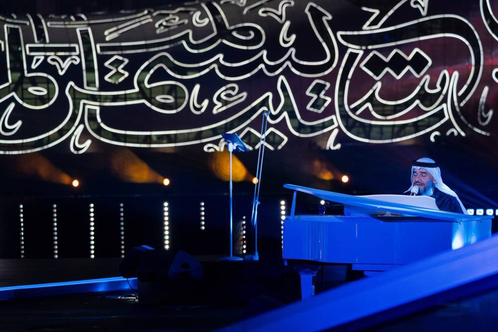 أمسية غنائية متفردة لـحسين الجسمي استقبل بها العام الجديد 2024  