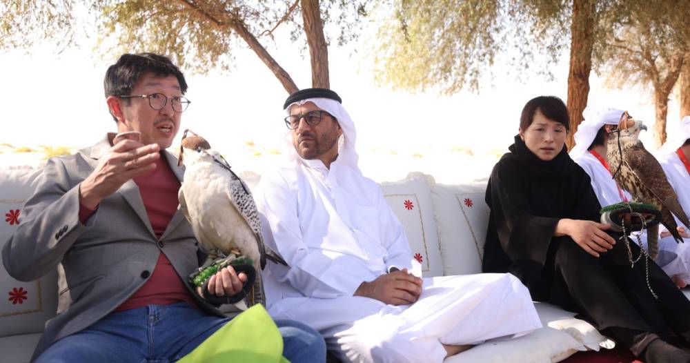 اختتام فعاليات مخيم الصقارة الإماراتي-الياباني الأوّل