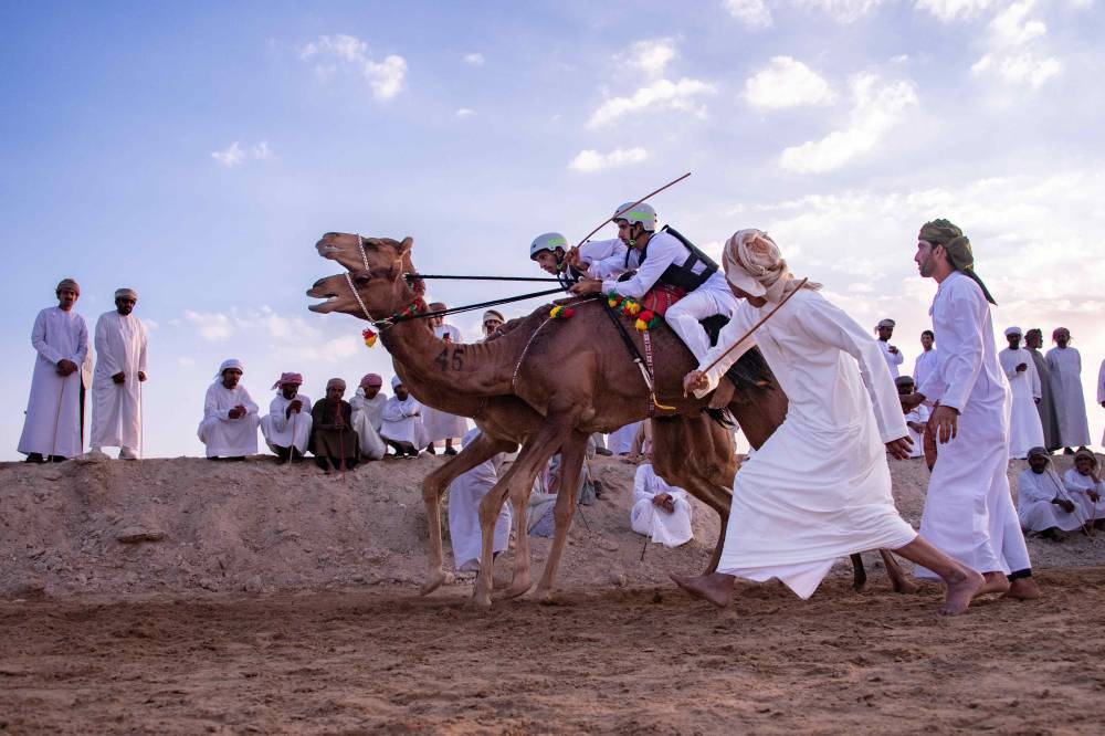 للمرة الأولى على مستوى الدولة وبمشاركة خليجية واسعة انطلاق التصفيات التأهيلية لبطولة كاس فزاع للعرضة  