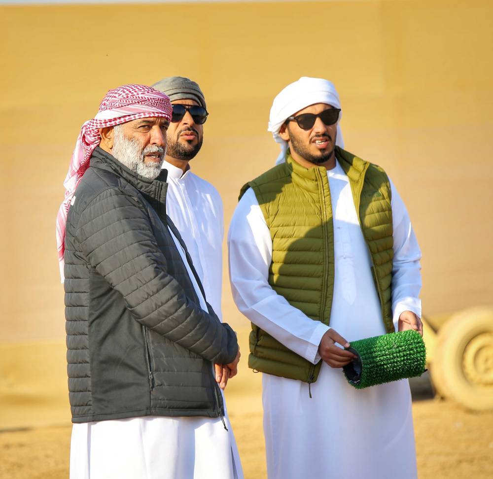 منافسة مفتوحة بين الفرق وأرقام قياسية تسجل في انطلاق الشيوخ لبطولة فزاع للصيد بالصقور  