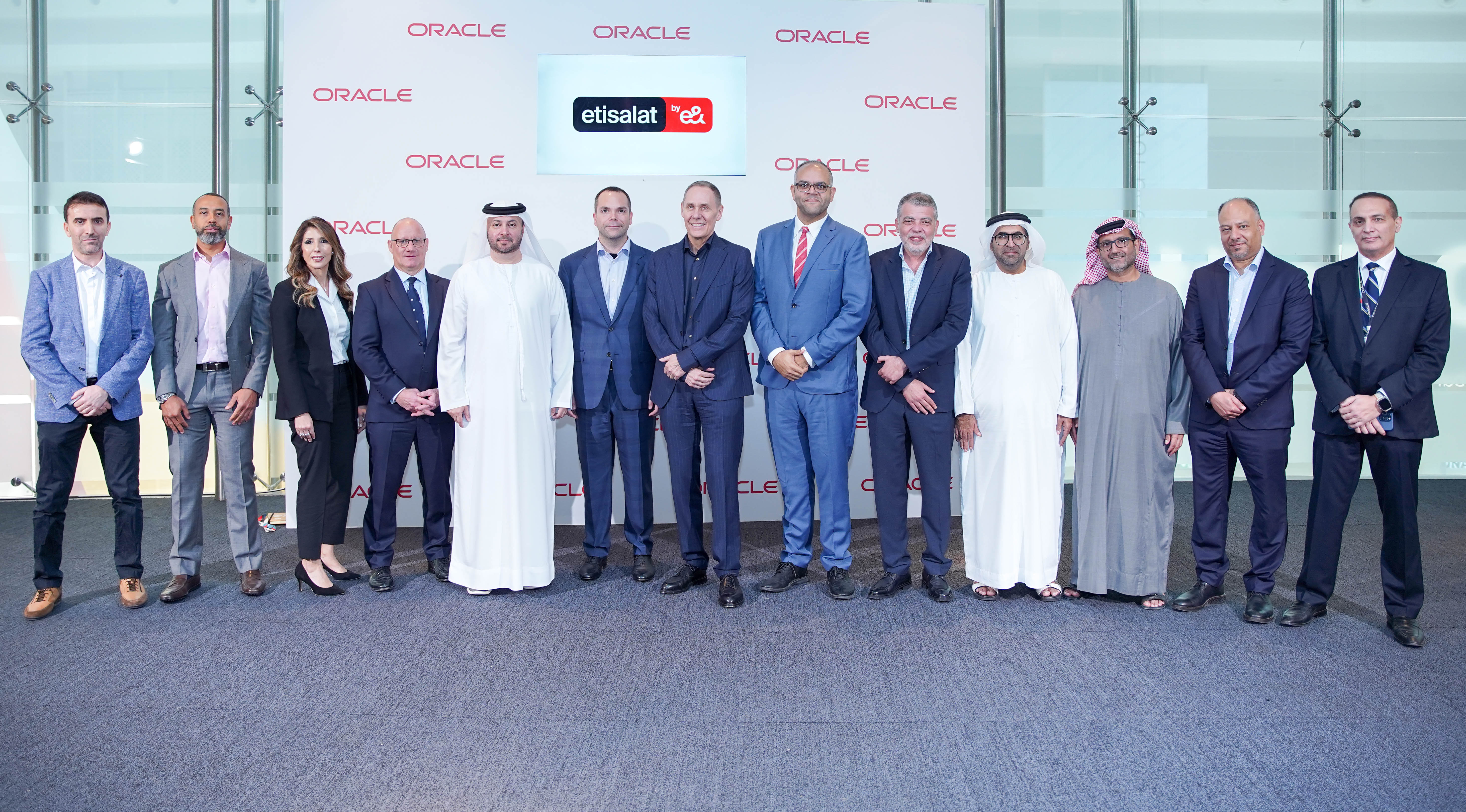 اتصالات من إي آند (e) توسع شراكتها مع Oracle لتعزيز ابتكارات الذكاء الاصطناعي علىمنصة Oracle Cloud Infrastructure في دولة الإمارات