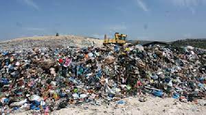 جنين: تفاقم إدارة النفايات الصلبة بسبب العدوان الإسرائيلي