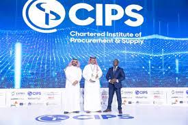 الرئيس التنفيذي للشؤون المؤسسية بكافد يحصل على جائزة رواد المشتريات المرموقة من معهد تشارترد للمشتريات والتوريد (CIPS)