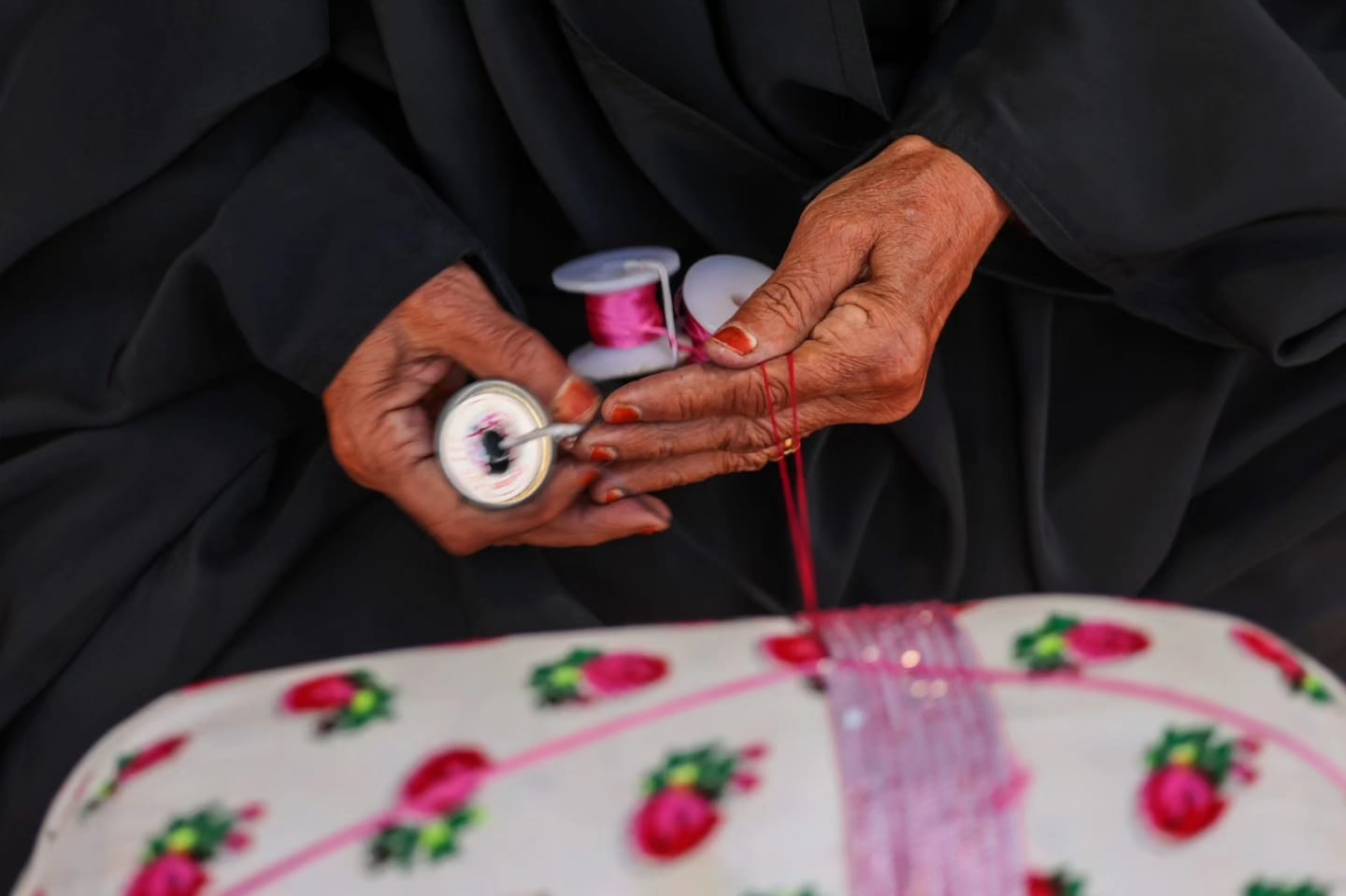 مهرجان الظفرة يضيء على جماليات الحرف اليدوية التراثية