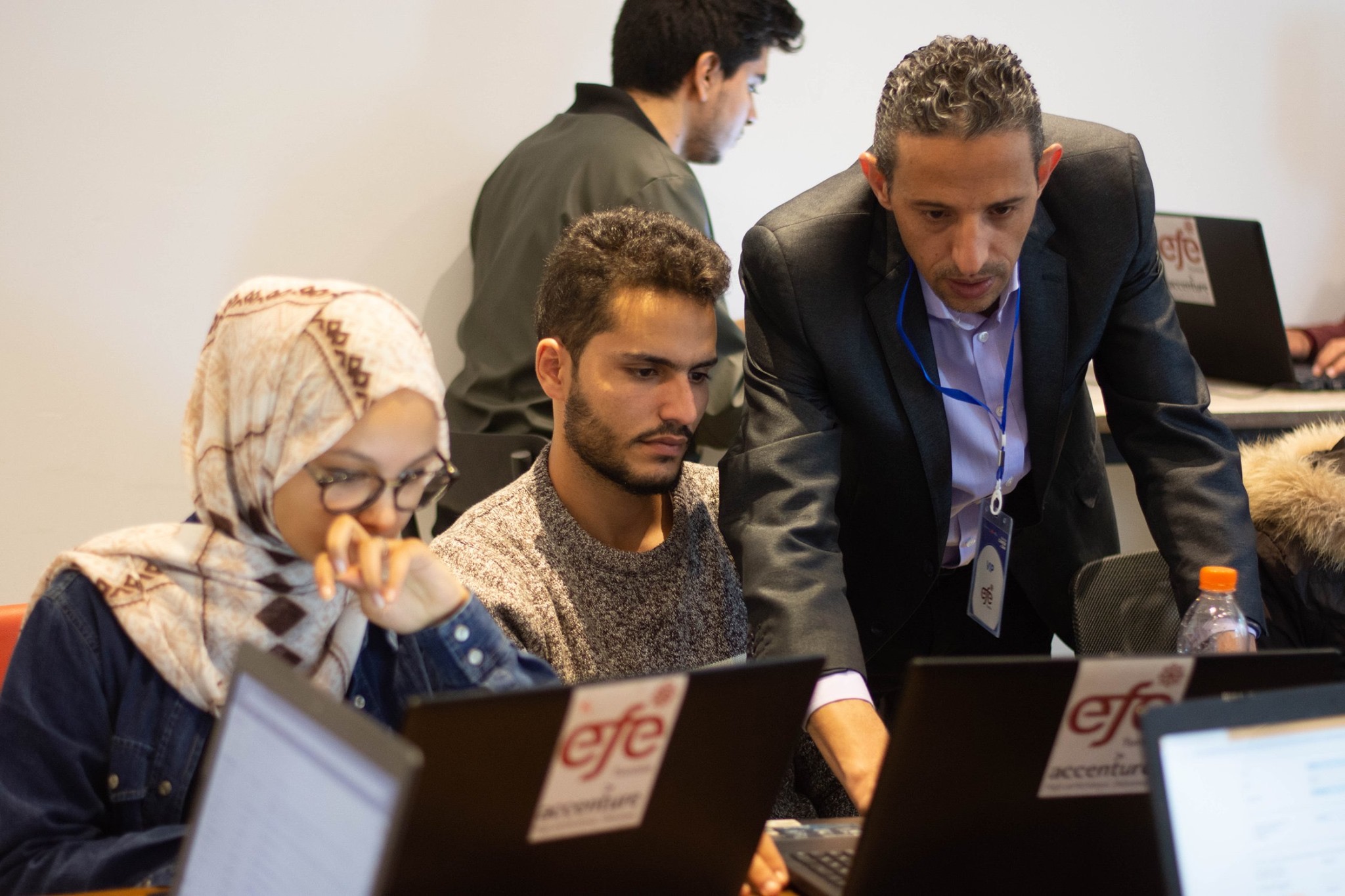 أجيليتي تدعم تعليم الذكاء الاصطناعي لـ 3#44;500 شاباً في مصر  أعلنت شراكتها في مبادرة تعليم من أجل التوظيف لتدريب اللاجئين والمهمشين