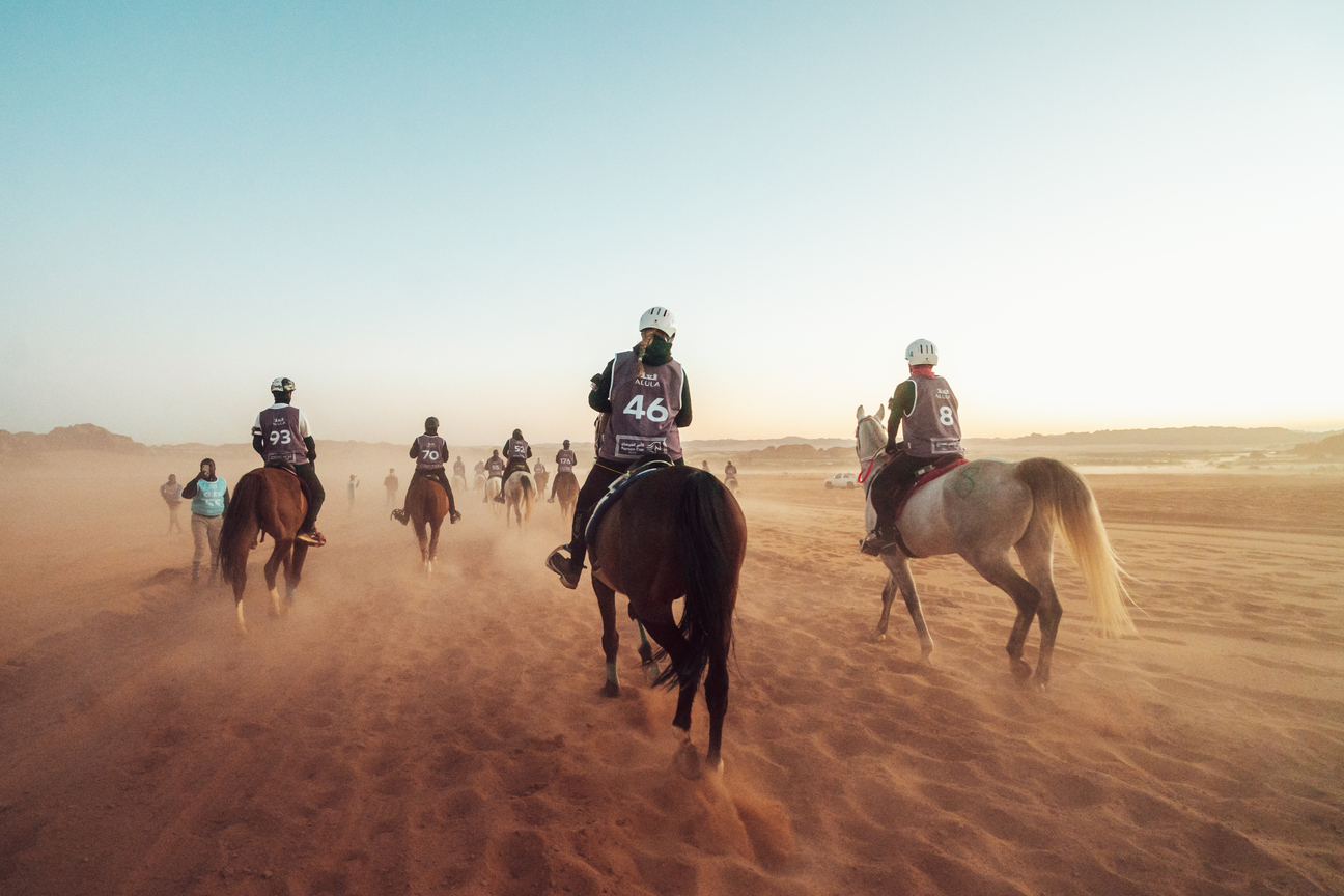 كأس خادم الحرمين الشريفين الدولية للقدرة والتحمل يستقبل 200 من الفرسان والفارسات من 51 دولة لأول مرة