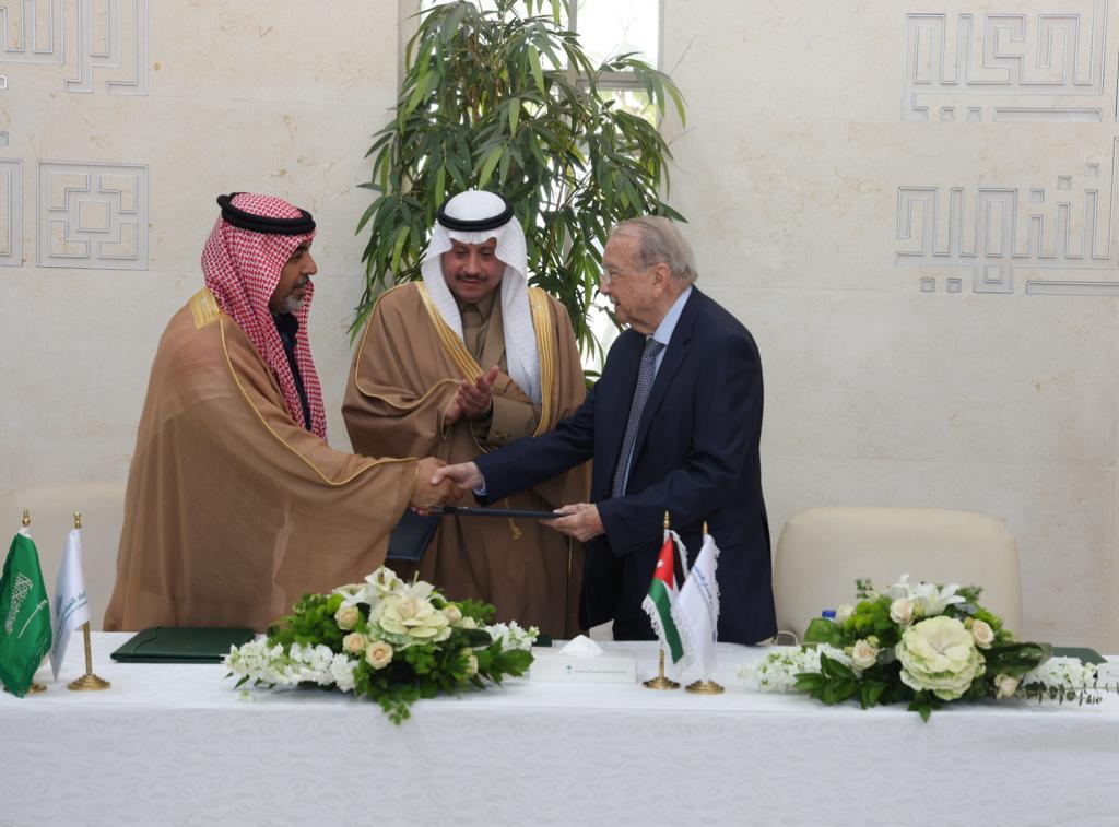 وقعت سفارة السعودية لدى الأردن مذكرة تفاهم إطارية بين اتحاد الغرف السعودية وجمعية رجال الأعمال الأردنيين،