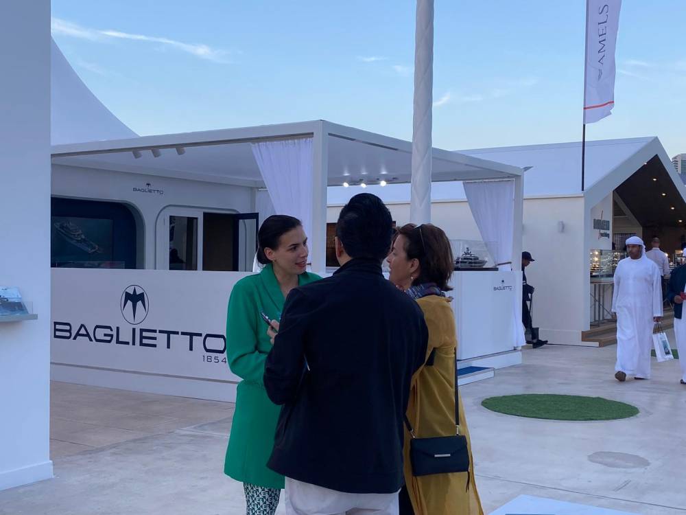 سابرينا مانفرديني: من رائدة أعمال في التأمين إلى قائدة ثورة إنسانية في عالم اليخوت الفاخرة