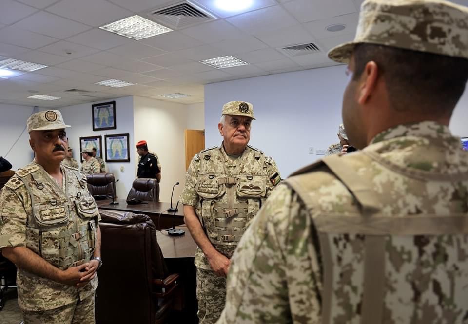 رئيس هيئة الأركان المشتركة يزور قيادة المنطقة العسكرية الوسطى