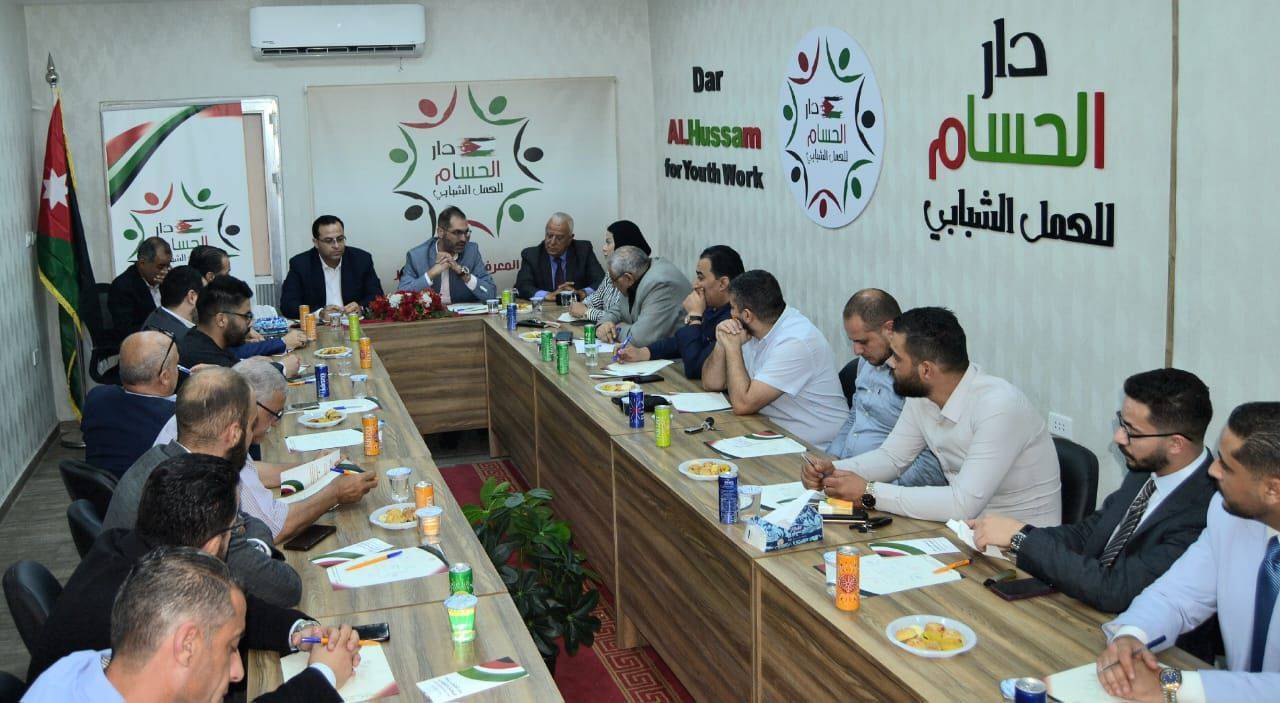 دار الحسام تعقد جلسة سياسية حوارية بعنوان {أهمية امتلاك الاحزاب لون سياسي}