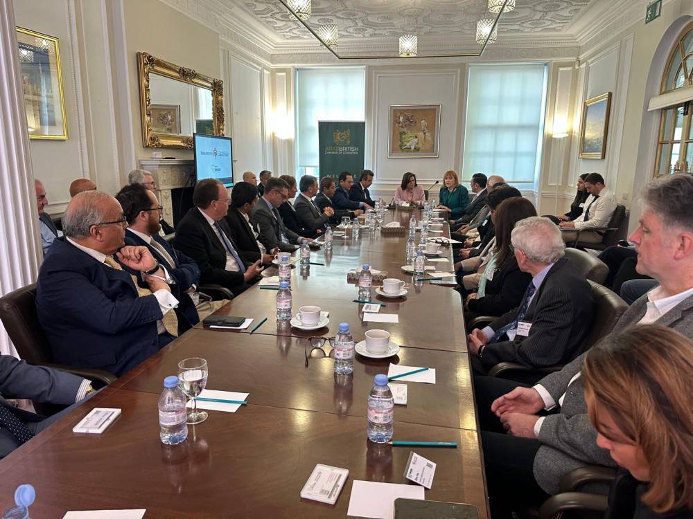 وزيرة الاستثمار تلتقي مزيدا من الجهات الحكومية والقطاع الخاص في بريطانيا لعرض الفرص الاستثمارية المتاحة