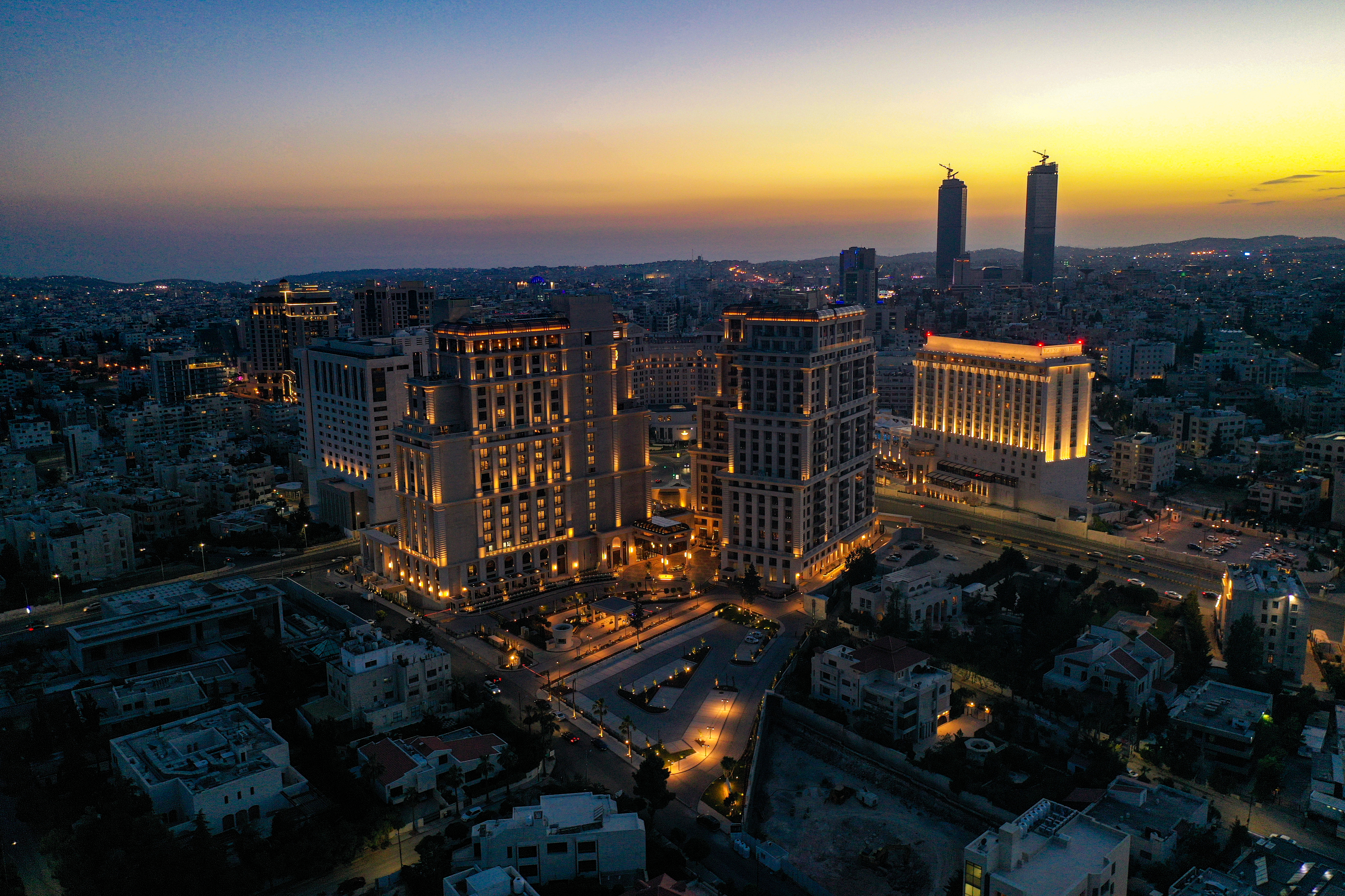 فندق الريتز  كارلتون عمّان يحصد جائزة أفضل فندق فاخر في الشرق الأوسط من جوائز السفر العالمية World Travel Awards 2024