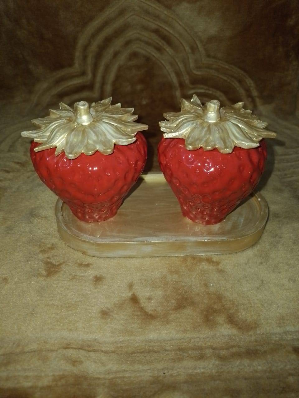 مبدعات من حلاوة صنعن إنتاجهن بماء من ذهب 