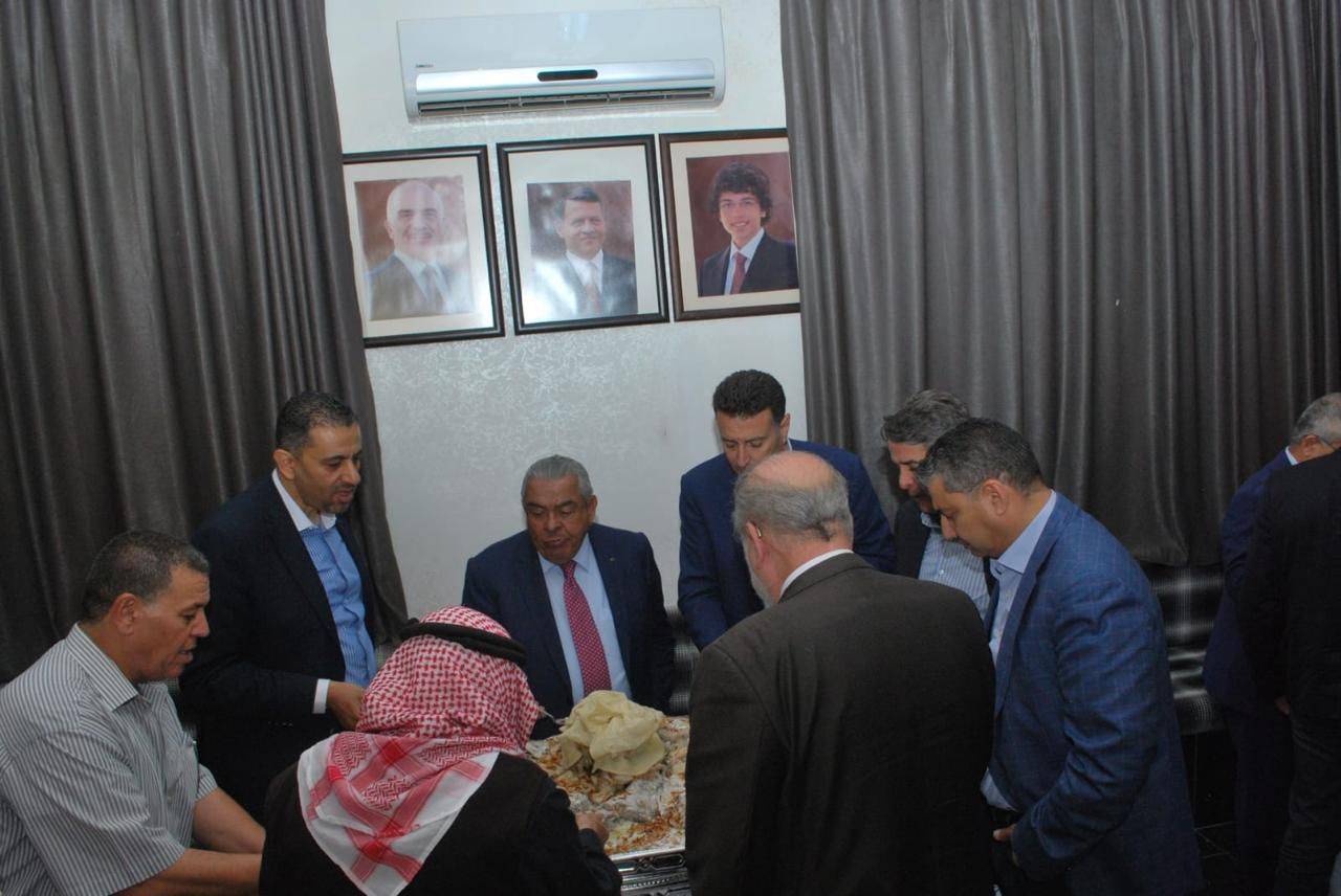 دولة الدكتور عبدالرؤوف الروابدة في ضيافة الدكتور محمد عبد الستار جرادات .. صور