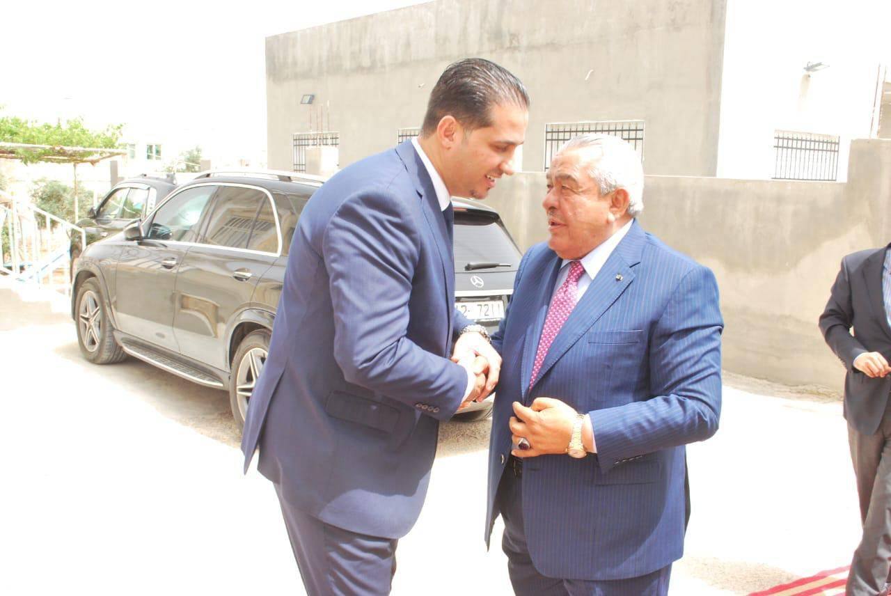 دولة الدكتور عبدالرؤوف الروابدة في ضيافة الدكتور محمد عبد الستار جرادات .. صور