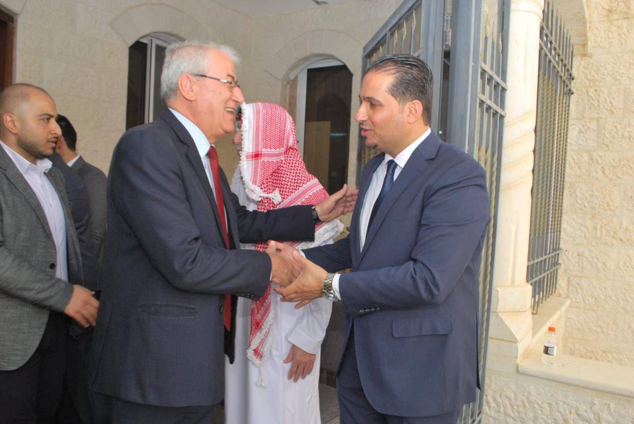 دولة الدكتور عبدالرؤوف الروابدة في ضيافة الدكتور محمد عبد الستار جرادات .. صور