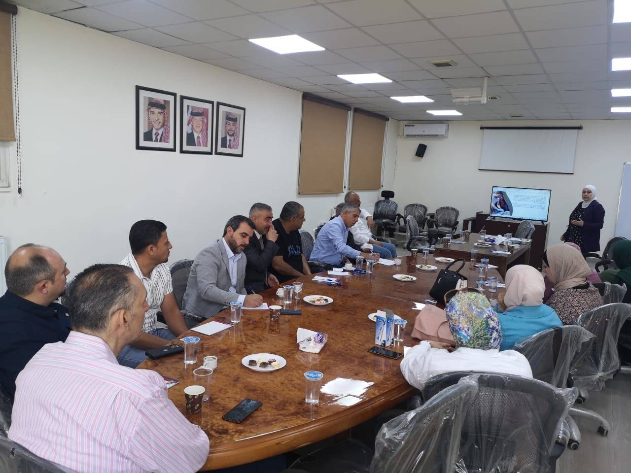 جلسة تعريفية بجائزة الحسين  بن عبدالله الثاني في شباب العاصمة