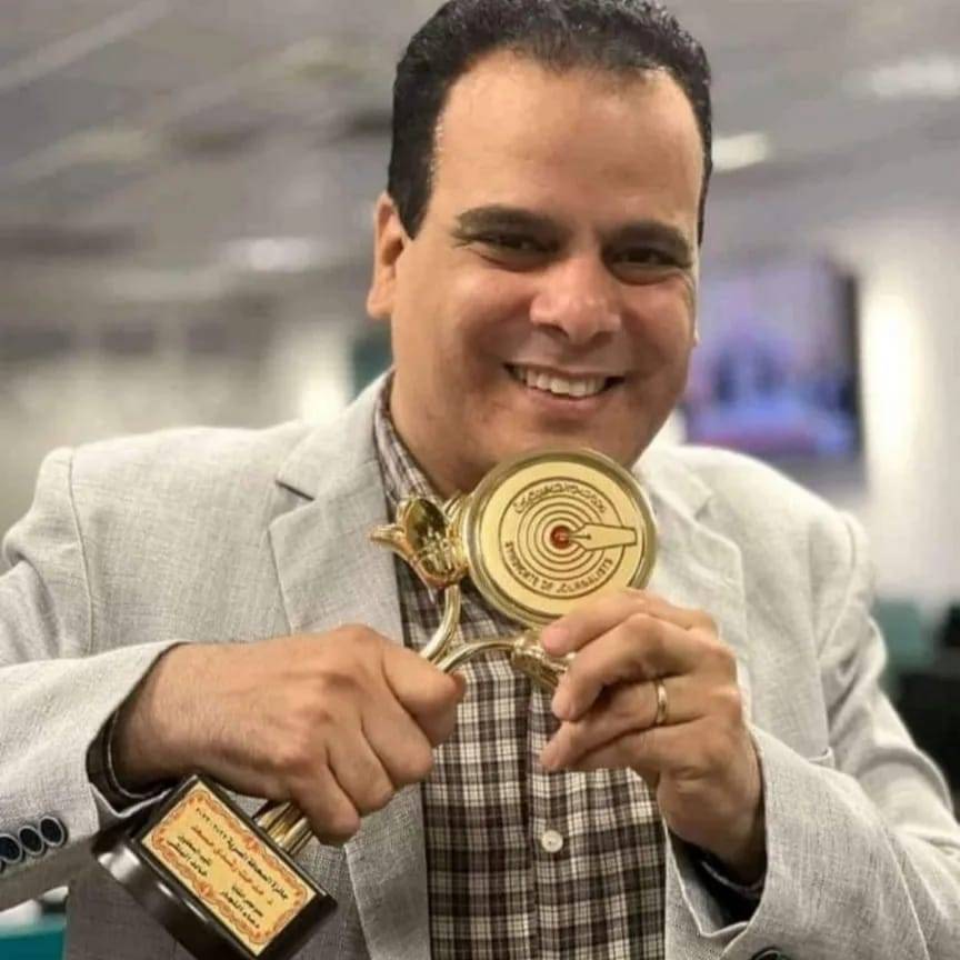 التتويج ال 13 من نقابة الصحفيين بمصرللدكتور مدحت رشدى بجائزة الصحافة المصرية 