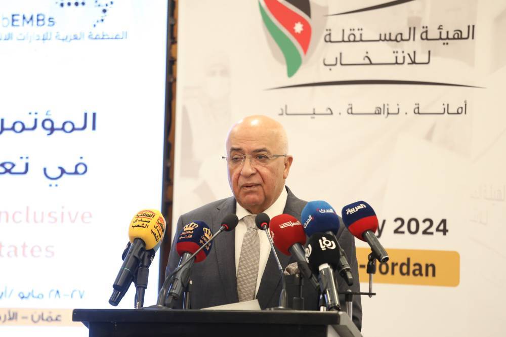 المعايطة يبحث تعزيز التعاون الانتخابي مع السفيرة التونسية