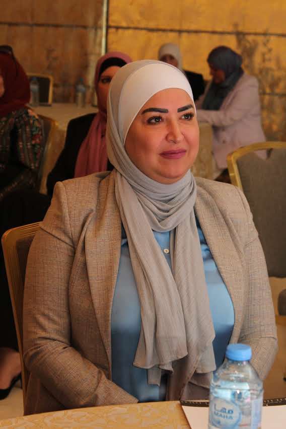 بمناسبة عيد الاستقلال واليوبيل الفضي وتحت رعاية سيدة المئوية فايزة الزعبي مجلة مال واعمال  تكريم نخبة من السيدات الرائدات في المجتمع