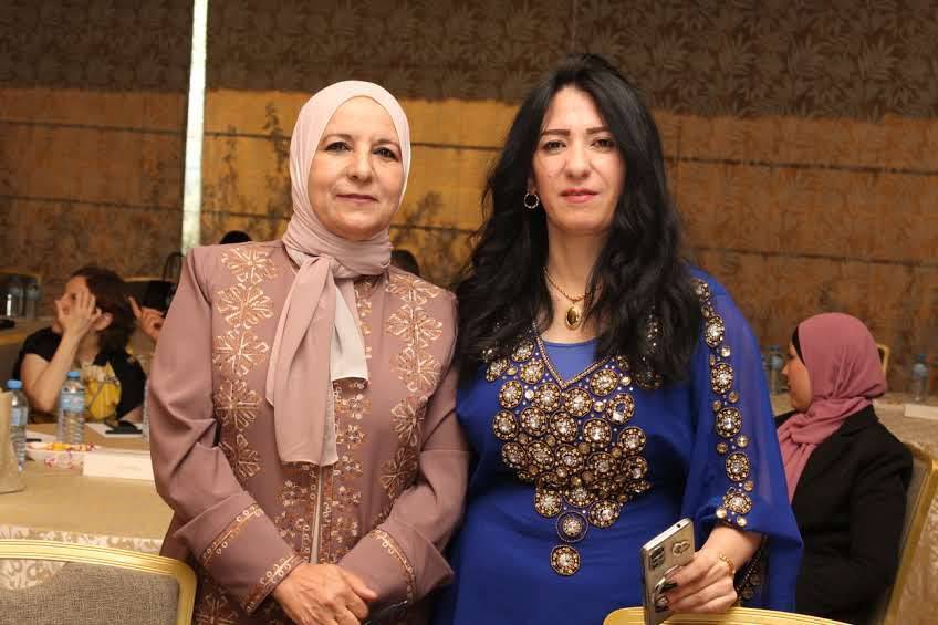 بمناسبة عيد الاستقلال واليوبيل الفضي وتحت رعاية سيدة المئوية فايزة الزعبي مجلة مال واعمال  تكريم نخبة من السيدات الرائدات في المجتمع