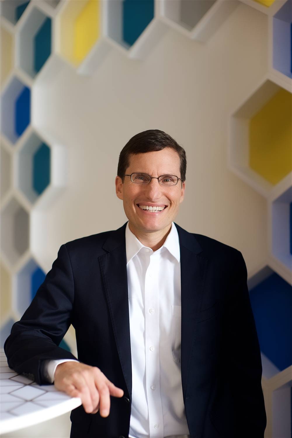 على هامش منتدى Visa للمدفوعات 2024 Visa تعيد ابتكارالبطاقات وتكشف عن منتجات رقمية جديدة