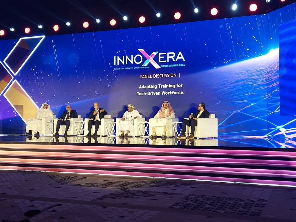 نقيب المهندسين يشارك في معرض ومؤتمر إينوكسيرا 2024 أكبر قمة لتكنولوجيا التعليم في السعودية