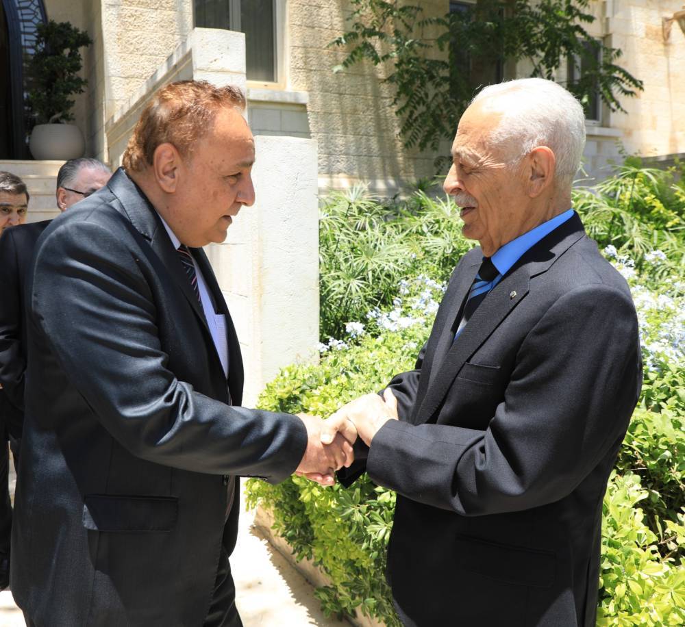 إضاءات عن زيارة بيت الأردنيين كتب مهنا نافع