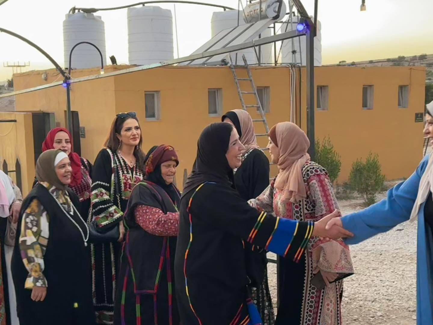 ملتقى اصايل الأردن لابسات المدارق يحتفل بالمناسبات الوطنية في مادبا 