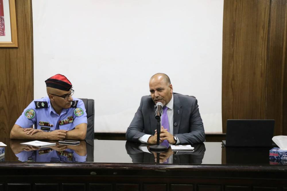 الشباب والشرطة المجتمعية تنظمان جلسة تعريفية بجائزة الحسين بن عبدالله للعمل التطوعي