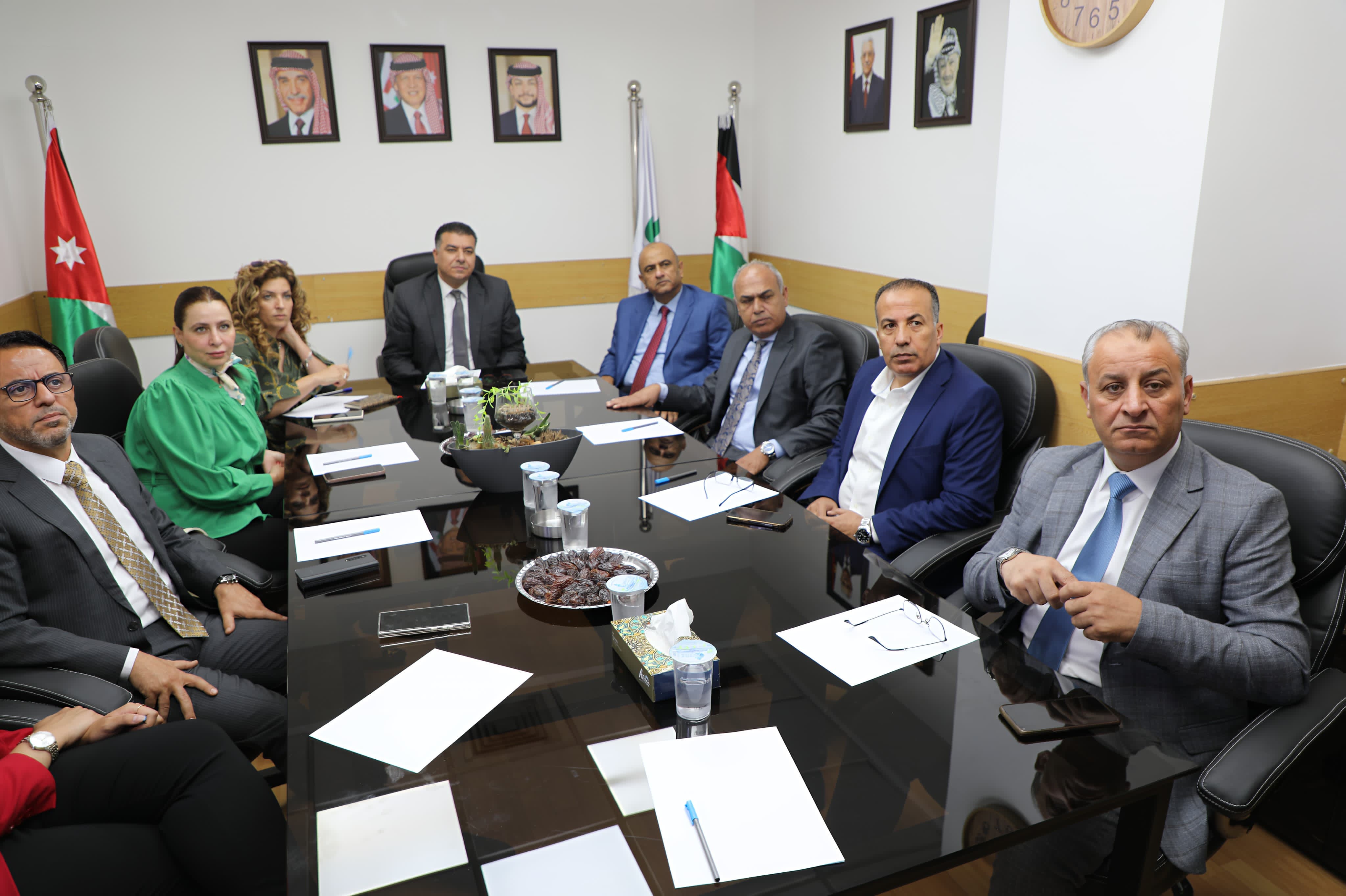 وزير الزراعة يطلع على خطط وبرامج تطوير الشركة الأردنية الفلسطينية( جباكو)