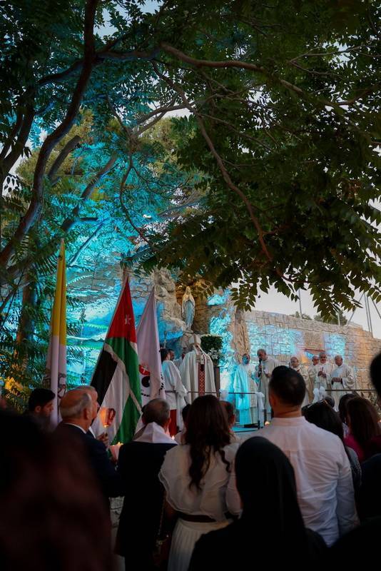 رعيّة اللاتين في ناعور تحتفل بمئوية تأسيسها