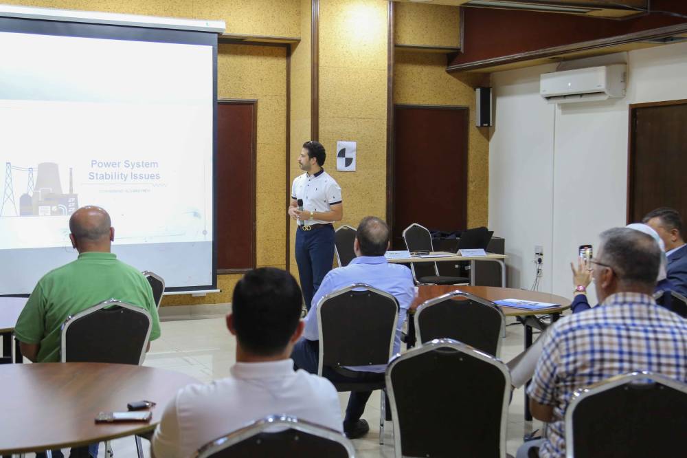 محاضرة بعنوان استقرارية النظام الكهربائي وتحدياتها والحلول المتوقعة للتحسين منها
