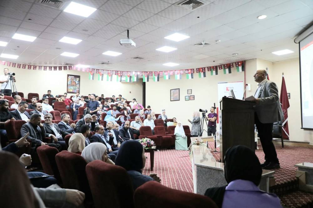 جلستان تعريفيتان بجائزة الحسين بن عبدالله الثاني للعمل التطوعي في مؤسسة التدريب المهني والمؤسسة التعاونية الأردنية.