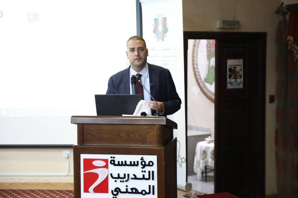 جلستان تعريفيتان بجائزة الحسين بن عبدالله الثاني للعمل التطوعي في مؤسسة التدريب المهني والمؤسسة التعاونية الأردنية.