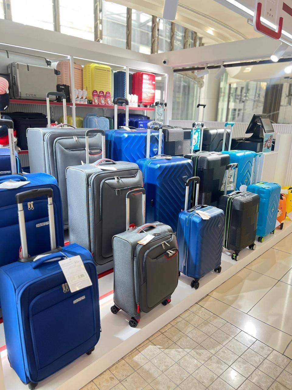 يان تفتتح جناح العلامة التجارية أمريكان توريستر داخل العبدلي مول